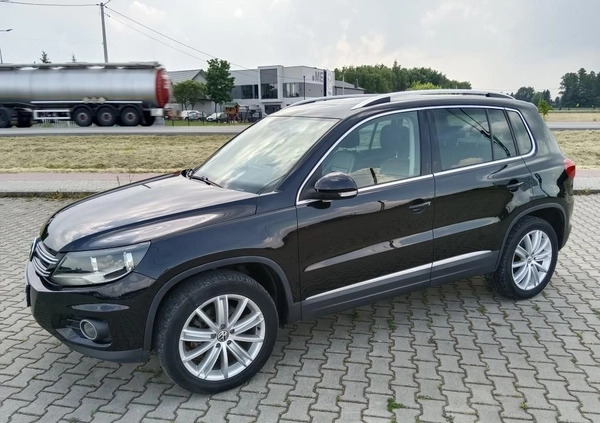 Volkswagen Tiguan cena 39900 przebieg: 230000, rok produkcji 2012 z Stąporków małe 379
